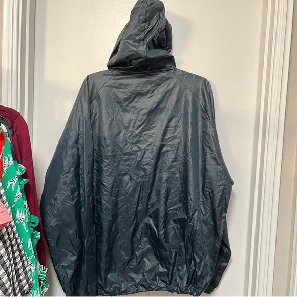 Universal Studios Vintage Hollywood Square Rain Hooded Jacket unisex Black LG - Picture 7 of 9